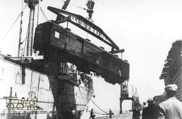 Desembarque dos vagões do Trem Farroupilha no porto do Rio Grande