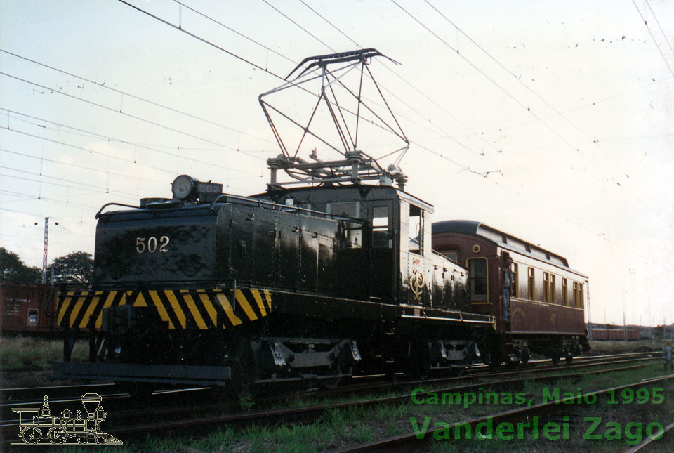 Locomotiva Baratinha n° 502 restaurada nos padrões da CPEF
