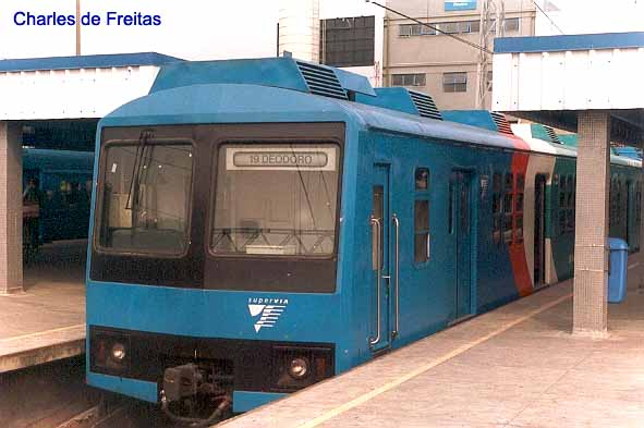 Trem série 1000 (antigo série 200); ER 1002 - E 1002 - ER 11002 - ER 11012 - E 1012 - ER 1012 em Deodoro