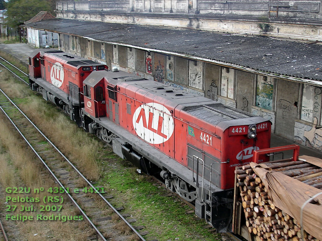 Locomotiva G22U nº 4351 e 4421 da ferrovia ALL em Pelotas (RS), 2007, por Felipe Rodrigues