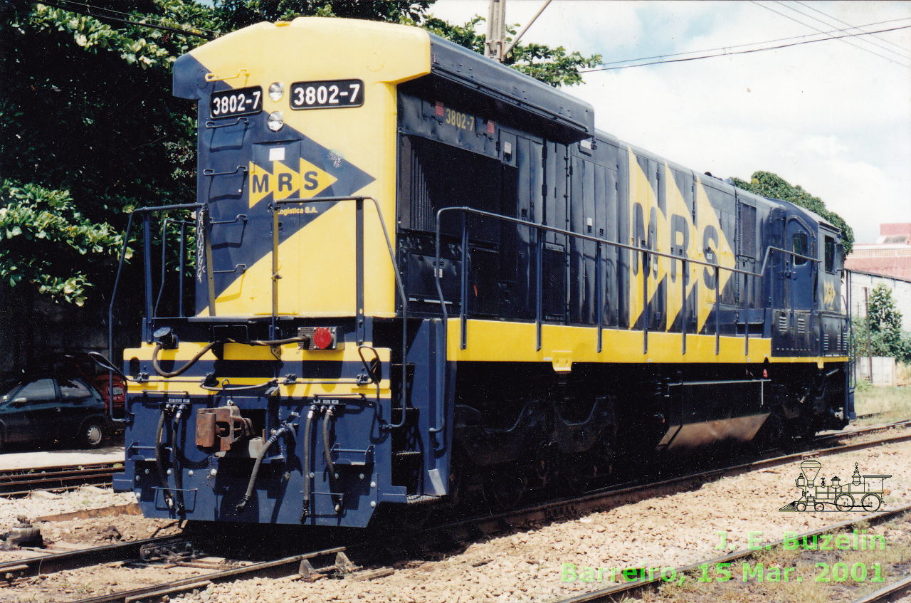 Locomotiva C36ME nº 3802-7  a terceira entregue à MRS, em 15 Mar. 2001