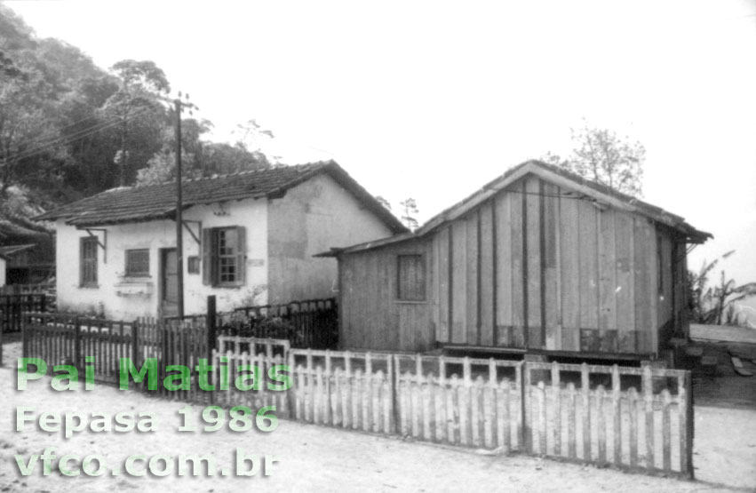 Casas da estação ferroviária Pai Matias, em 1986