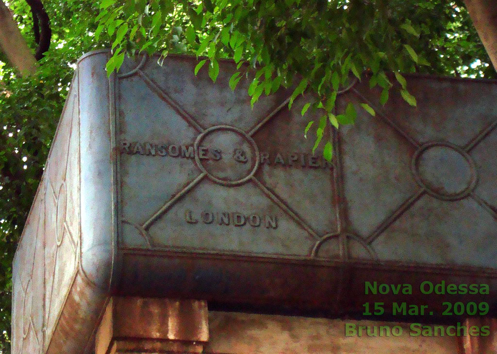 Detalhe da caixa d'água da estação ferroviária de Nova Odessa
