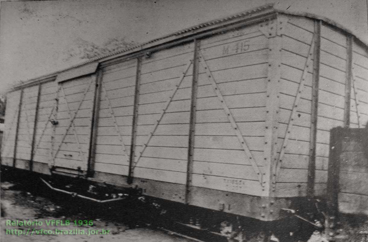 Vagão fechado construído pela ferrovia