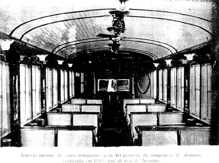 Interior de vagão Restaurante para 40 pessoas do trem de alumínio construído em 1938 nas oficinas de Aramari