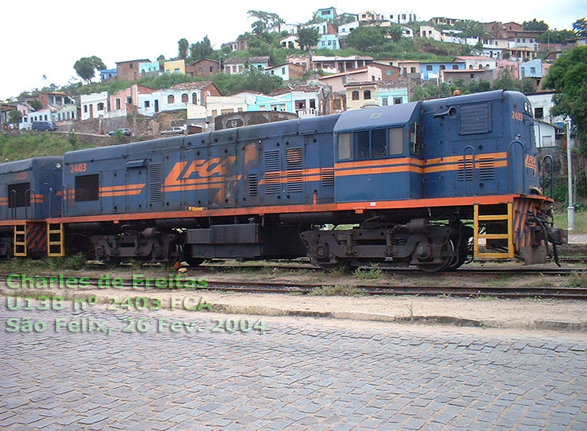Locomotiva U13B número 2403 da FCA - Ferrovia Centro-Atlântica