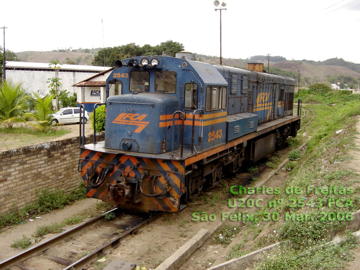 Locomotiva U20C número 2543 da Ferrovia Centro-Atlântica, FCA
