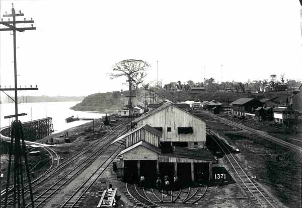 Vista da oficina de locomotivas em Porto Velho