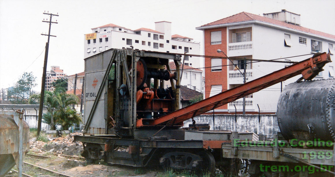 Cabine e lança do guindaste ferroviário GF-104L da Fepasa - Ferrovias Paulistas