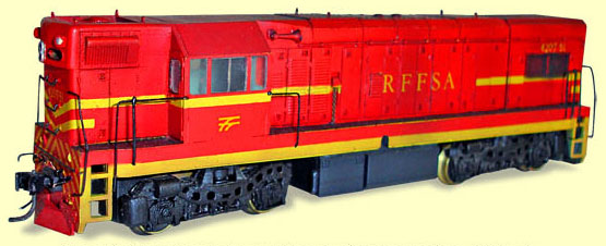 Ferreomodelo de locomotiva G12 montado, com detalhamento e pintura
