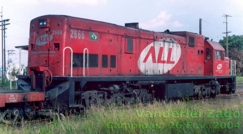 Locomotiva U20C Namibiana nº 2666 da ALL em Campinas, 2004