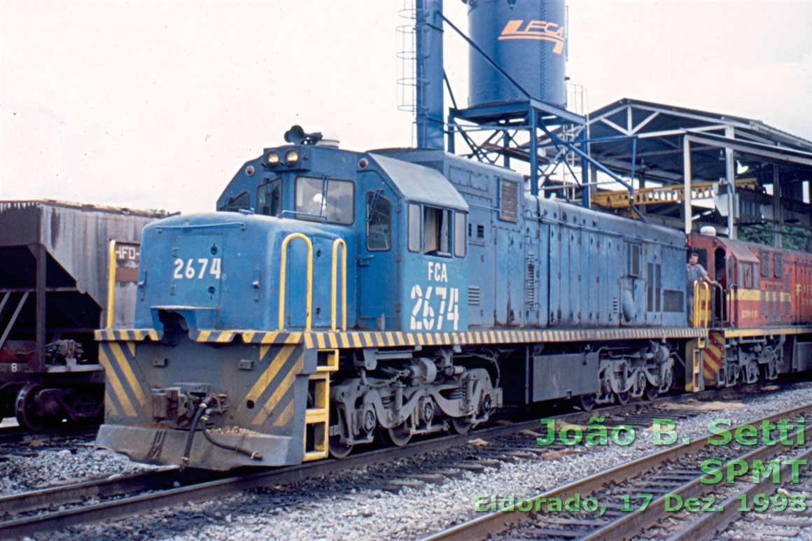 Locomotiva U20C "Namibiana" nº 2674 em Eldorado, Dezembro de 1998
