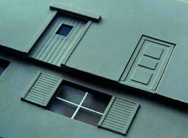 Portas e janelas para decoração da maquete de ferreomodelismo